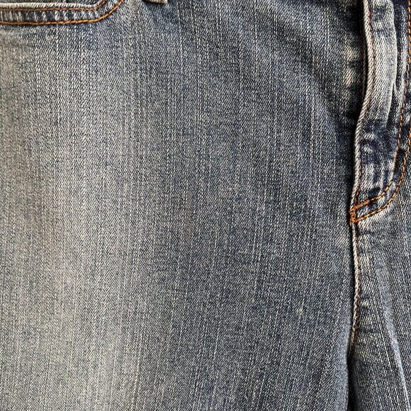 Vintage DKNY SoHo Flared Jeans Size 16R Medium Wash - Picture 4 of 7